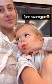 Kelly Clarkson Appears to Shade Ex Brandon Blackstock With Easter Egg