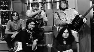 Eu, tu si restu' lumii cine? Eu Tu Si Restul Lumii Guess Who Download Zippy Lora