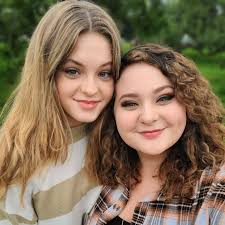 Ellie Fetzer and Eric Casey's Wedding Website