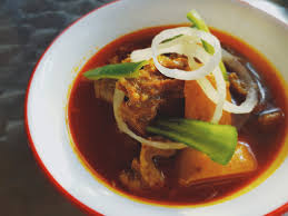 Sajian kari daging adalah salah satu hidangan nusantara yang memiliki cita rasa lezat yang begitu nah, kali ini agar anda bisa menyajikan sendiri sajian kare daging sapi yang enak dan sedap. Resepi Kari Daging Mudah Dan Terlajak Sedap Dengan Rempah Kari Mak Siti Farah Dafri