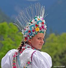 Wallfahrt Aus Varsany Ungarn Nach Mariazell 2011 Wallfahrt Trachten Ungarn