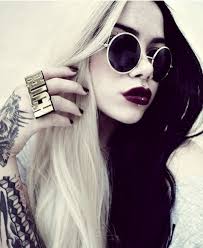 Black And White Hair Color Mein Oc Buch Black White Hair White Hair Color Split Dyed Hair