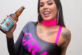 Mc roba cena parado na esquina. Briga No Mundo Do Funk Pocah Treta Com Anitta Lexa E Ludmilla O Tempo