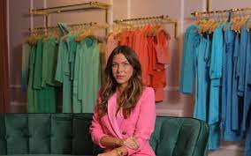O grupo soma pagará 9,630957 reais à vista e 1,625107 ação on para cada ação da cia hering. Grupo Soma Visa Adquirir A Marca Nv De Nati Vozza Por R 210 Milhoes Vogue Vogue Negocios