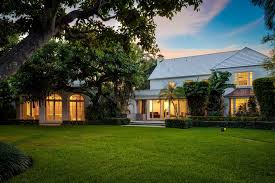 In addition to the buccaneers. Owned By Tampa Bay Buccaneer S Co Owner Circa 1936 Two Acres In Palm Beach 44 900 000 The Old House Life