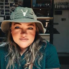 HetJyGeweet 📌 Die portret van die persoon wat ons leer ken het as Jan van  Riebeeck en op banknote afgebeeld was, is eintlik Bartholomeus Vermuyden.  Ondersteun die FAK om Afrikanergeskiedenis met trots