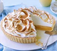 Add Some Sweetness To Your Life With This Lemon Meringue Pie