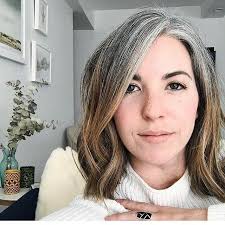 Do you want to know what causes grey hair at a. 414 Likes 22 Comments Going Grey With Grombre Grombre On Instagram I Am 29 And 13 Months Into T Natural Gray Hair Gray Hair Growing Out Long Gray Hair
