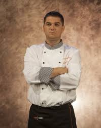 Pentru aceste posturi este necesara o experienta de doi ani pe un post similar si recomandari din partea angajatorilor anteriori. Azi Incepe Top Chef La Antena 1 Iata I Pe Cei 24 De Concurenti Care Lupta Pentru 50 000 De Euro Adpm