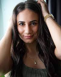 Lauren Dipietro's Instagram, Twitter & Facebook