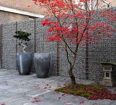 Japanischer Ahorn Mit Schonem Zaun Klaverdroomtuin Ahorn Japanischer Klaverdroomtuin Schonem In 2020 Japanese Garden Landscape Japanese Garden Luxury Garden