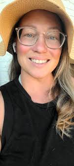 Stuck my bats in the sand while I did my meditation😆