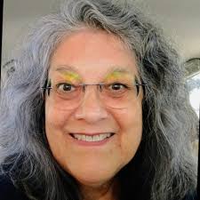 For more than 30 years, Sarah Walls' depth and decades of experience  assisted clients about how best to maximize the use of their properties and  natural resources in light of the constraints