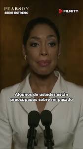 Gina Pearson's Instagram, Twitter & Facebook