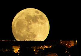 Prin urmare, luna plină din august 2020 va aduce schimbări neașteptate și evenimente deosebite pentru. AtenÅ£ie La Super Luna Din 29 August ApocalipsÄƒ EmoÅ£ionalÄƒ Luna PlinÄƒ In Pesti InfluenÅ£eazÄƒ Visele Nasul Tv