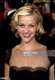 618 Reese Witherspoon 2002 Photos and Premium High Res Pictures