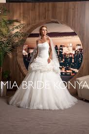 Gelinlik Dunyasi Konya Wedding World Konya Weddingdresses For Everyone The World Of Hapiness Herkesi Mutlu Eden Marka Damatlik Gelinlik Gelin Gelinlik Evlilik