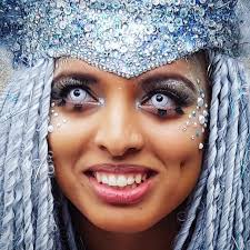 Thread, Fashion and Costume: Meg Henry