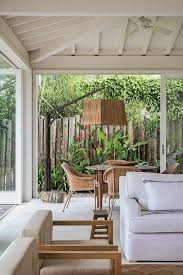 une maison d architecte entre mer et nature au bresil planete deco a homes world decor de patio decor de balcon decoration europeenne
