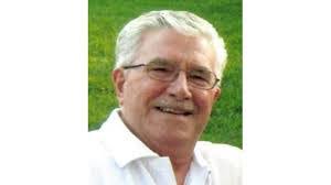 Thomas Tierney's Instagram, Twitter & Facebook