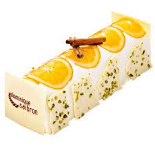 Buche De Noel Les Plus Belles Creations Pour Noel 2012 Buche Orange Cannelle Dominique Saibron Cuisi French Pastries Dessert Pictures Hawaiian Desserts