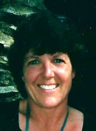 Lisa Sarro's Instagram, Twitter & Facebook