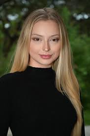 Brittany Luker's Instagram, Twitter & Facebook