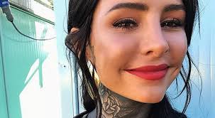 Después de presentar al jurado de la academia de showmatch (el trece), marcelo tinelli se paró frente al estudio, miró a cámara y dijo: Nuevo Novio La Foto De Cande Tinelli Abrazada Y Muy Cerca De Un Rapero Y Tatuador Tv La Voz Del Interior