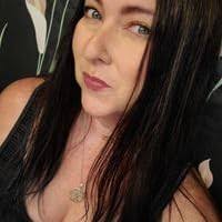 How to Be Old: Lessons in Living Boldly from the Accidental Icon by Lyn  Slater