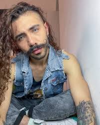 Dave Rodriguez's Instagram, Twitter & Facebook