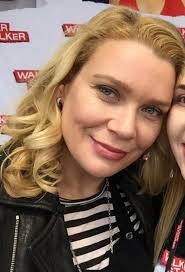 Laura Huck (@laurahuck183)