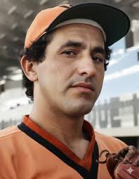 DOS ESTELARES DE VILLA CLARA DE LOS QUE SE HABLA POCO Gracias al trabajo de  Alejandro García, aquí vemos con una calidad mejorada estas fotos de dos de  los mejores pitchers villaclareños