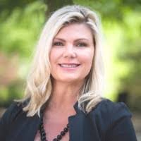 Melissa Utter's Instagram, Twitter & Facebook