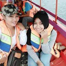 Godong Lompong Song Lyrics And Music By Yati Komala Arranged By Caehyati 179 On Smule Social Singing App
