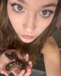 Ashley Gorby's Instagram, Twitter & Facebook