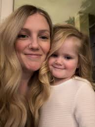 Fundraiser by Amanda Bazinet : Nicole and Markus and the girls