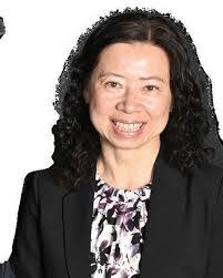 Amanda Knobloch's Instagram, Twitter & Facebook