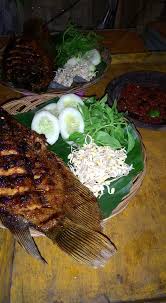 Tepatnya, aksi tak senonoh itu di lakukan di gunung rowo viral, sebuah kawasan wisata waduk, pati, jawa tengah. Warung Makan Mutiara Gunung Rowo Home Pati Jawa Tengah Indonesia Menu Prices Restaurant Reviews Facebook