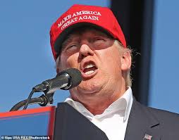 Worker says he was fired from shipyard for wearing...