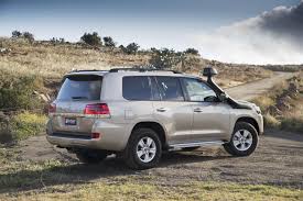 The toyota land cruiser is 16.2 feet long. 2020 Toyota Landcruiser Price And Specs Carexpert