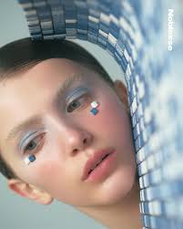 Mia Mac connell featured