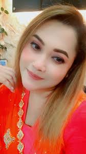 Live presenter for product promotion