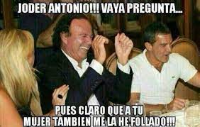 Pin By Tutaflorian On Julio Iglesias Memes Humor Couple Photos