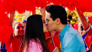 La scuola potrebbe però nascondere un mistero e, ancora una volta, i me contro te dovranno affrontare con coraggio il malefico signor s e cercare di sabotare i suoi perfidi piani nel nella scuola, per la prima volta, luì e sofì potrebbero venire a conoscenza di un importante segreto sul loro passato. Me Contro Te Ecco Quando Arriva Al Cinema Il Secondo Film Di Lui E Sofi