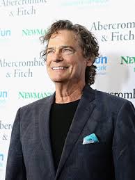 He has been married to gloria richardson since december 9, 1968. Qedov9rcckicim