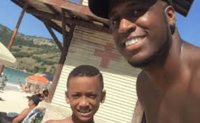 Explore more searches like familia marinho. Filho De Andre Marinho Ex Br Oz E Vitima De Racismo