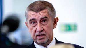 Jan schneider útočí na šéfa bis a plete si přitom kyberútoky s vlivovými operacemi. Uz Babis Odstoupil Home Facebook