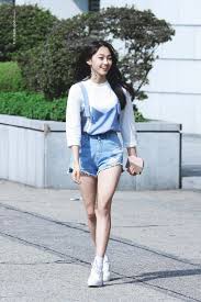 Gugudan S Mina Lost 29 Pounds And Now She Looks Like This Koreaboo Gaya Model Pakaian Model Pakaian Gaya Ulzzang