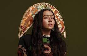 Скачай manizha держи меня земля (2021) и manizha russian woman (2021). Imam Prizval Manizhu Pomenyat Pesnyu Dlya Evrovideniya