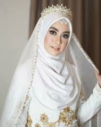 Pernikahan dalam islam merupakan fitrah manusia dan merupakan ibadah bagi seorang muslim untuk dapat menyempurnakan iman dan agamanya. 15 Trend Terbaru Rias Pengantin Hijab Aneka Rias